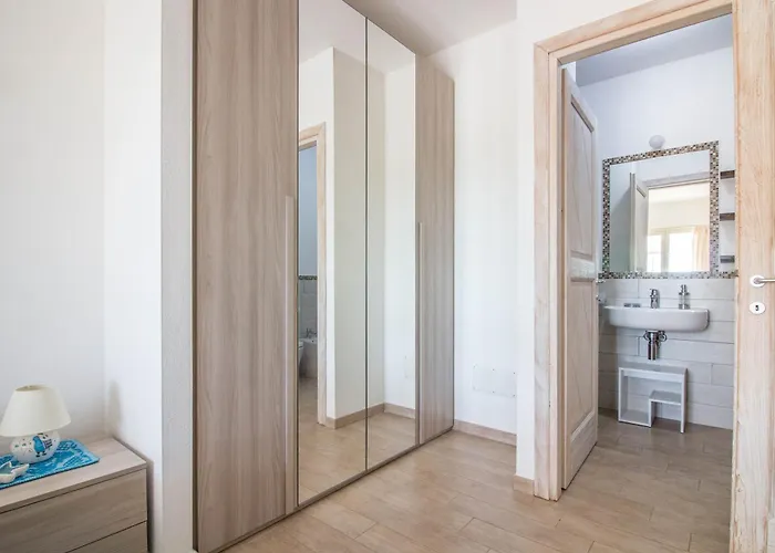 Apartment Guesthost - Lovely Near The Beach! *