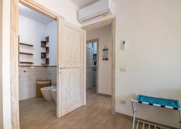 Apartment Guesthost - Lovely Near The Beach!
