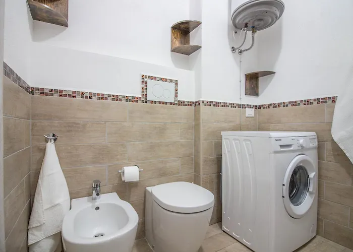 Apartment Guesthost - Lovely Near The Beach! *