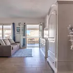 Διαμέρισμα Guesthost - Lovely Near The Beach! Palau