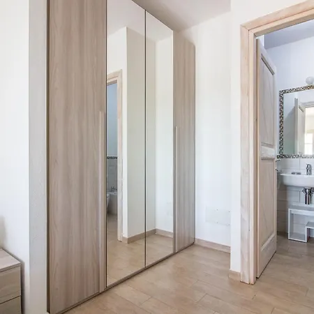 Apartment - Lovely Near The Beach! *