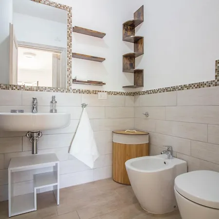 Apartment - Lovely Near The Beach!