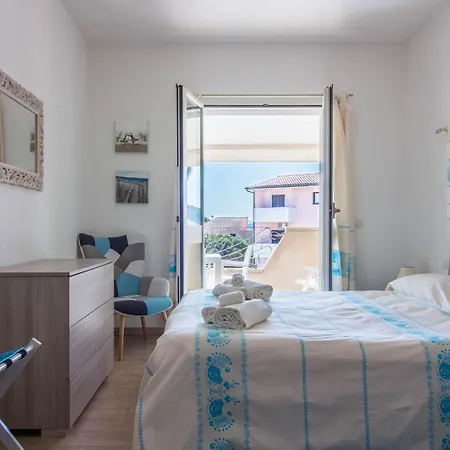 Apartment - Lovely Near The Beach! *