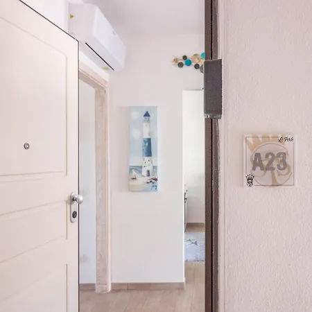 Apartment - Lovely Near The Beach!