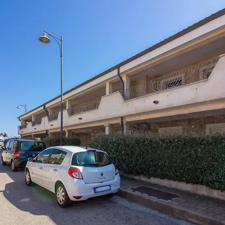 Apartment - Lovely Near The Beach!