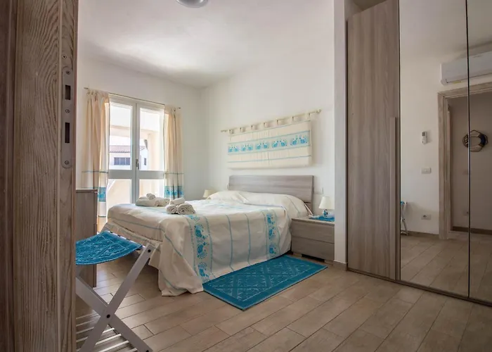 Guesthost - Lovely Near The Beach!